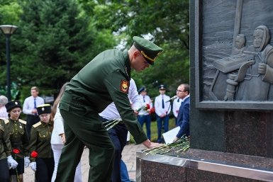 Частицу Вечного огня приняли в Находке в рамках эстафеты &quotОт Победы к Победе&quot пресс-служба администрации НГО