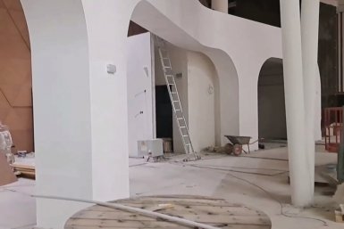 Женщина погибла, упав с высоты четвертого этажа скриншот видео - Восточно-Сибирская транспортная прокуратура