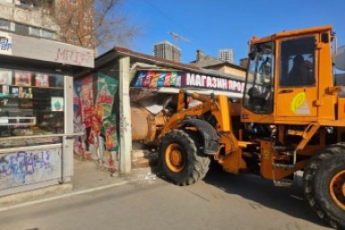 Фото очевидцев тг-канал &quotАдминистрация Владивостока&quot (18+)