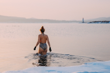 зимнее плавание, моржевание, морж Мария Смитюк, ИА PrimaMedia