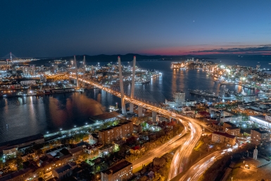 Владивосток, золотой мост, вечерний город Илья Аверьянов, ИА PrimaMedia