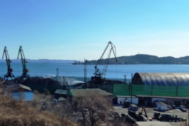 Открытая перевалка угля в порту Находки Петр Максимов, ИА Nakhodka.Media