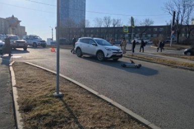 Во Владивостоке сбили самокатчика на пешеходном переходе Пресс-служба УМВД России по Приморскому краю