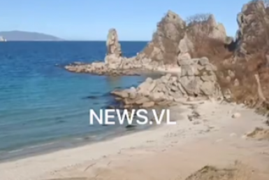 "Прощай дикий пляж": масштабную застройку начали в популярной бухте Владивостока