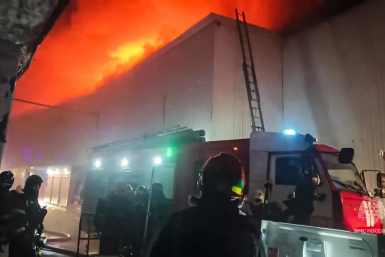 Пожар на востоке Москвы Скриншот из видео МЧС РФ с места событий