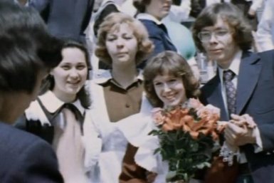 Тематическое фото кадр из фильма &quotШкольный вальс&quot (12+), 1978 год