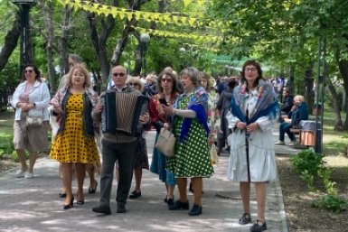 Без пафоса и сцены: душевный День города на старой аллее в Находке