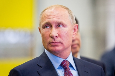 "Как-то не очень": Путина не впечатлили "Бетонные джунгли" из Владивостока