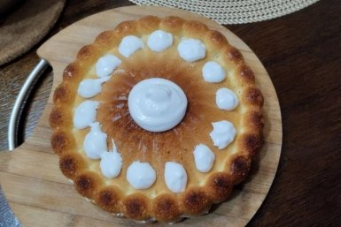 Ленивая шарлотка с яблоками Сгенерировано ИИ