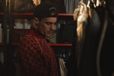 Кадр из сериала &quotТяжёлый люкс&quot (18+)