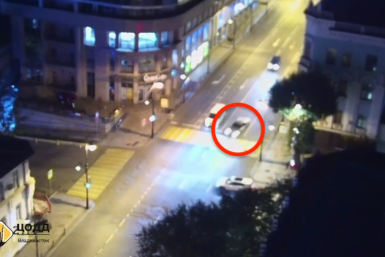 "Скорая, полиция": момент страшного ДТП в центре Владивостока – видео