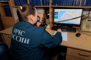 Строительные леса рухнули на пенсионера на острове Попова во Владивостоке