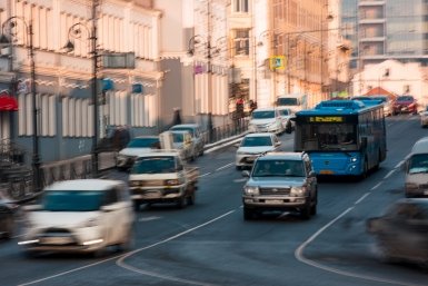 Четыре пешеходных перехода оборудуют искусственными неровностями во Владивостоке
