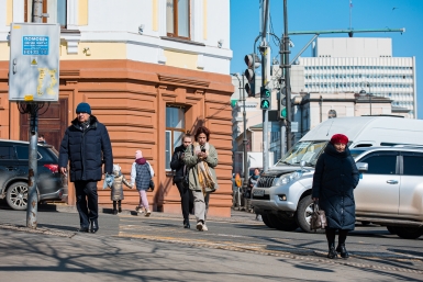 "Пойдем ко мне домой": шикарная "красотка" очаровала приморцев – фото