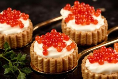 Красная Огненная Коза обожает это: делаю тарталетки с икрой от шефа - лучшая закуска на Новый год