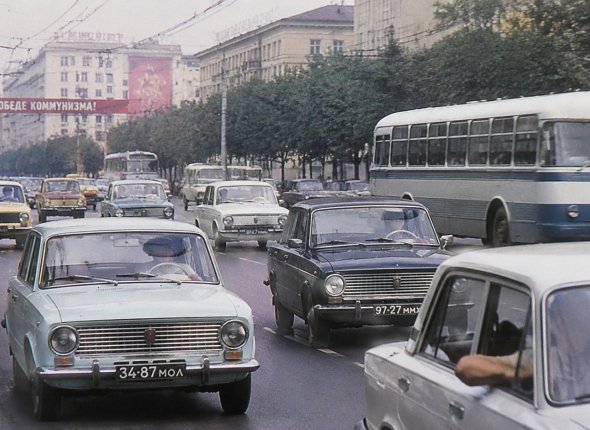 Бумажная карта и собственная голова: как советские водители пересекали страну — без единого гаджета