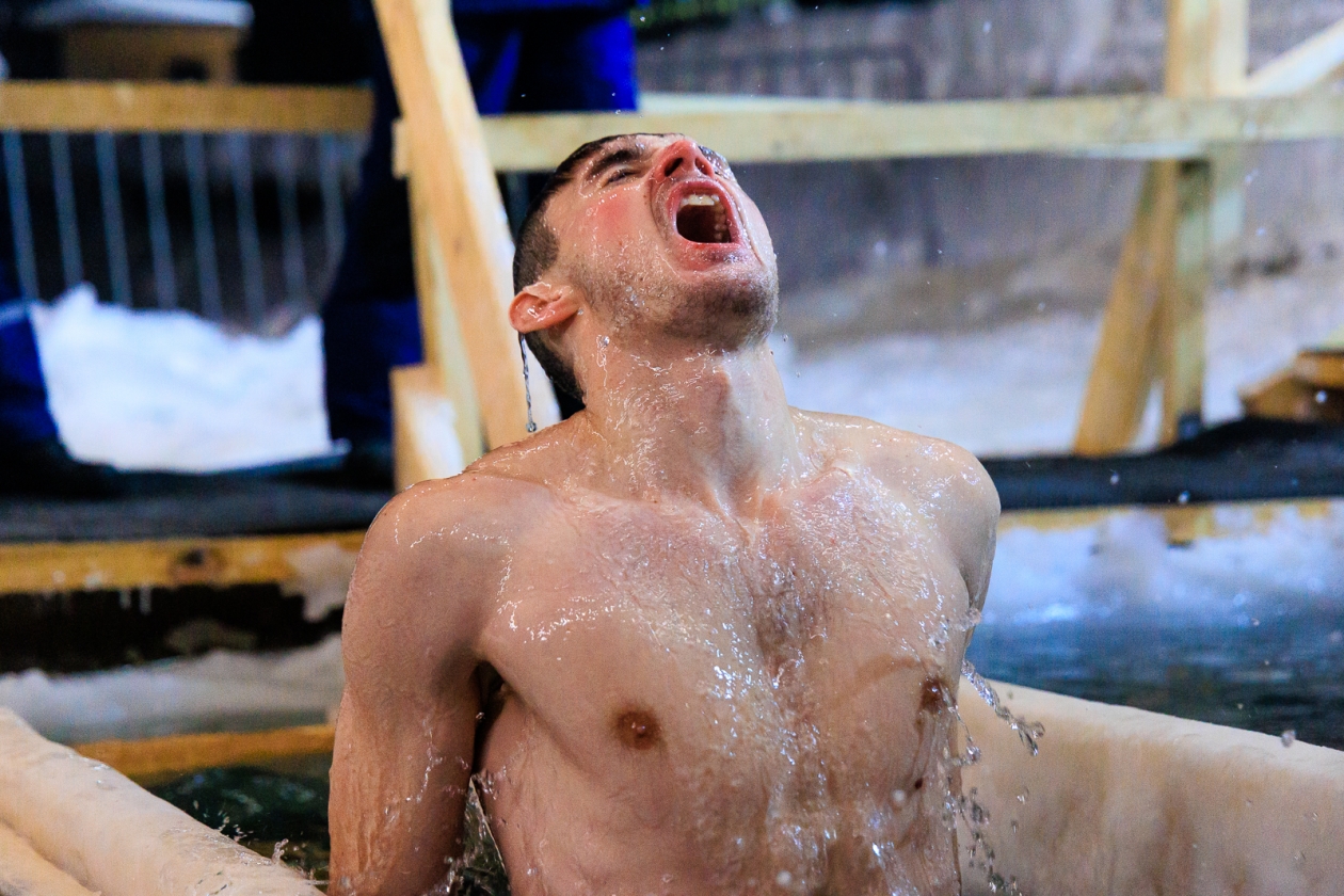 окунание, купель Евгений Кулешов, ИА PrimaMedia