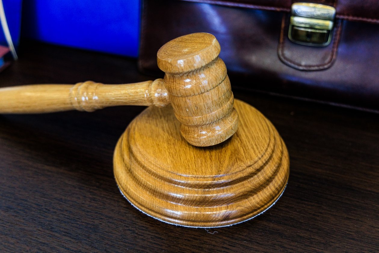 Суд, молоток, судья, уголовное дело Евгений  Кулешов, ИА PrimaMedia.ru