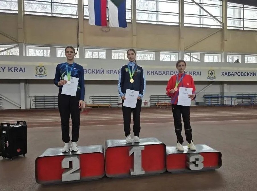 Две юные легкоатлетки из Находки привезли награды с межрегиональных соревнований пресс-служба администрации НГО