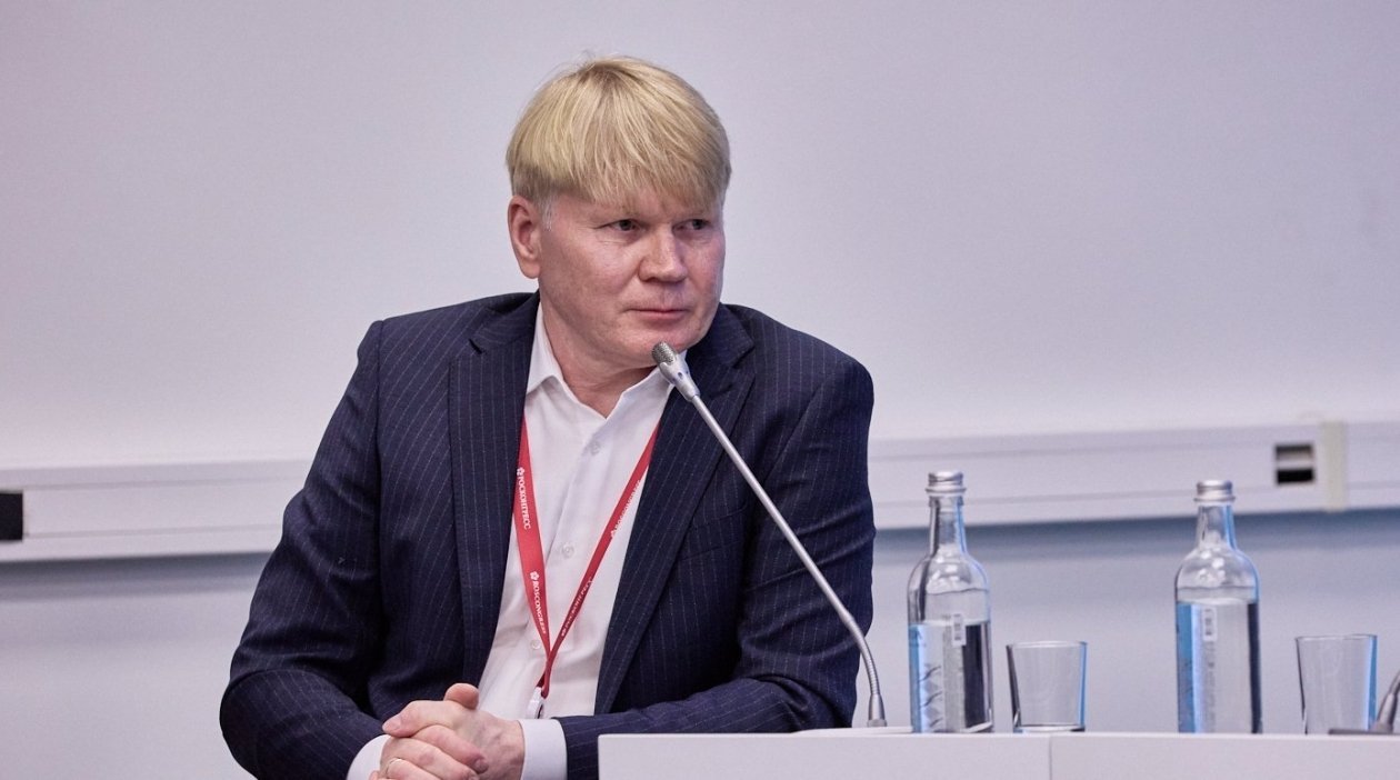Виктор Суханов