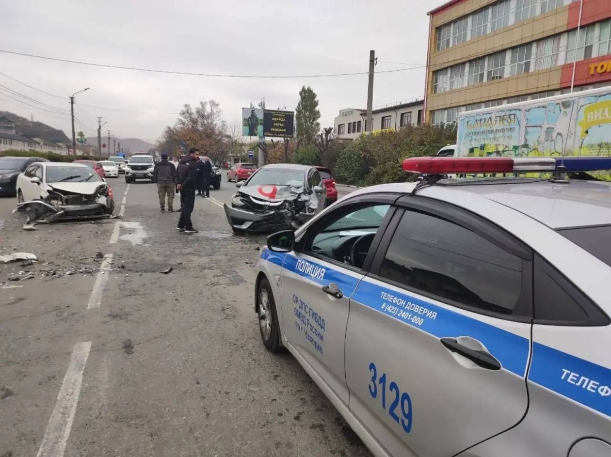 В Находке устанавливают обстоятельства массового ДТП с пострадавшими