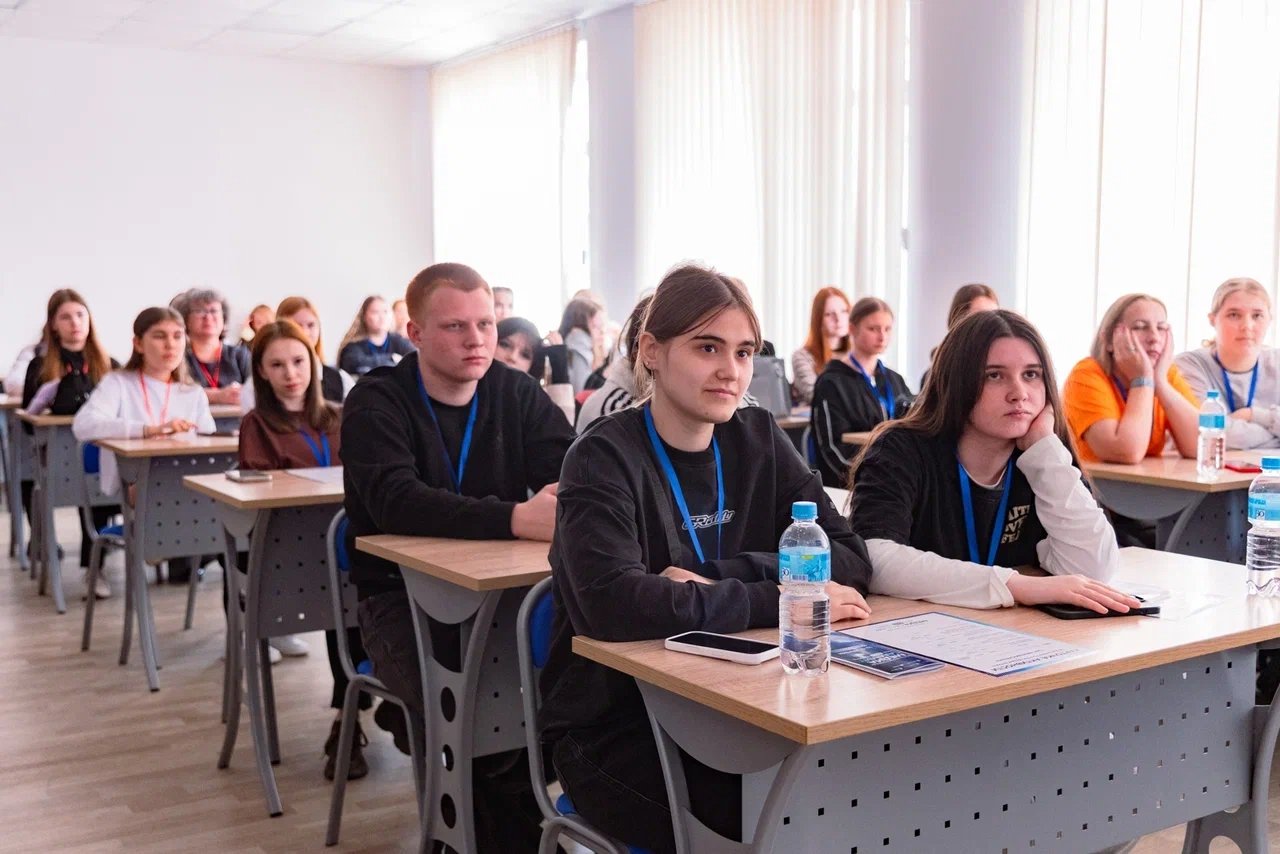 Более 220 заявок поступило на конкурс "Золотое перо Приморья — Открытие" в четвертом сезоне