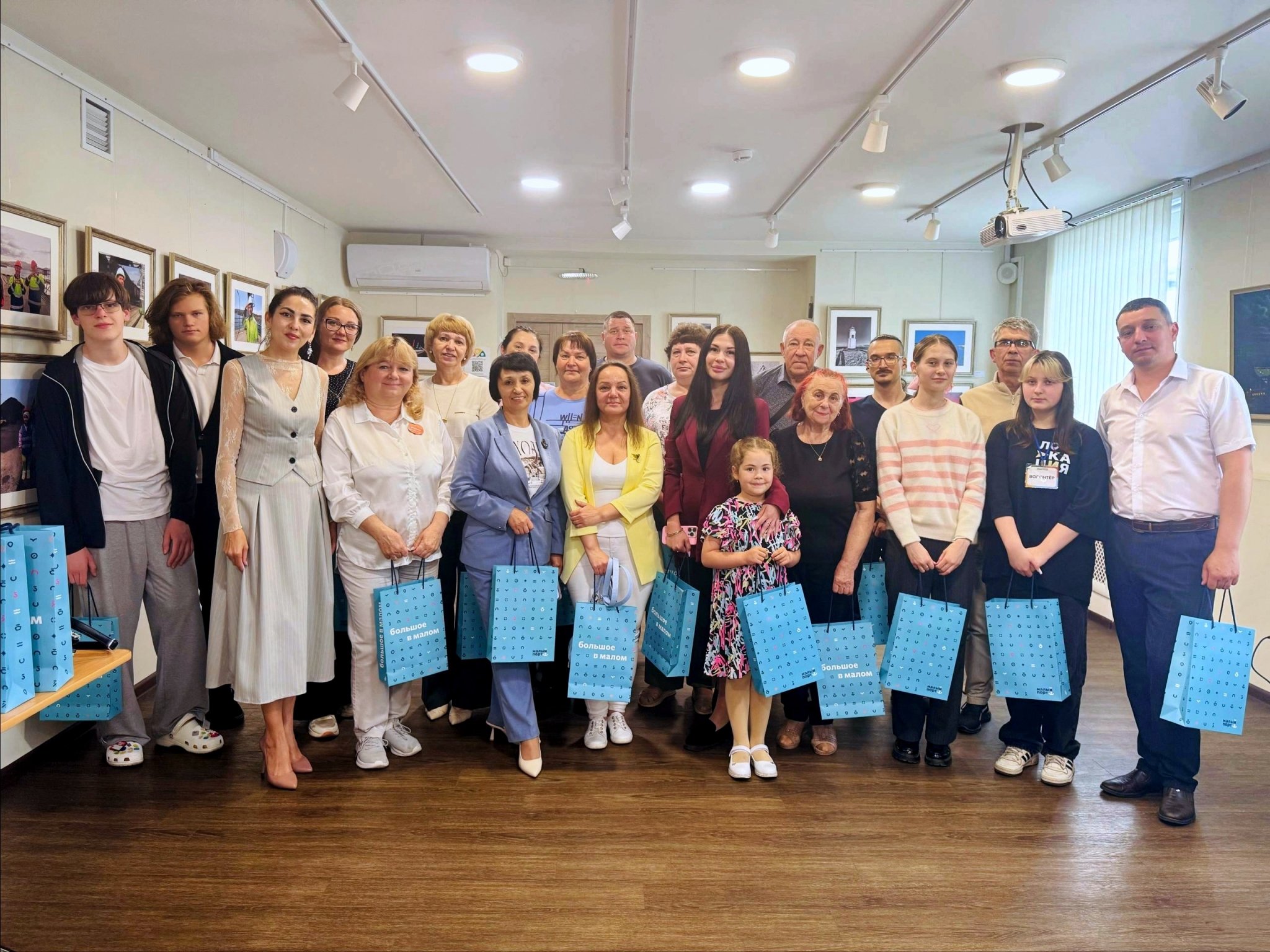 Малый порт открыл в Находке фотовыставку &quotПортовик звучит гордо&quot предоставлено пресс-службой Малого порта
