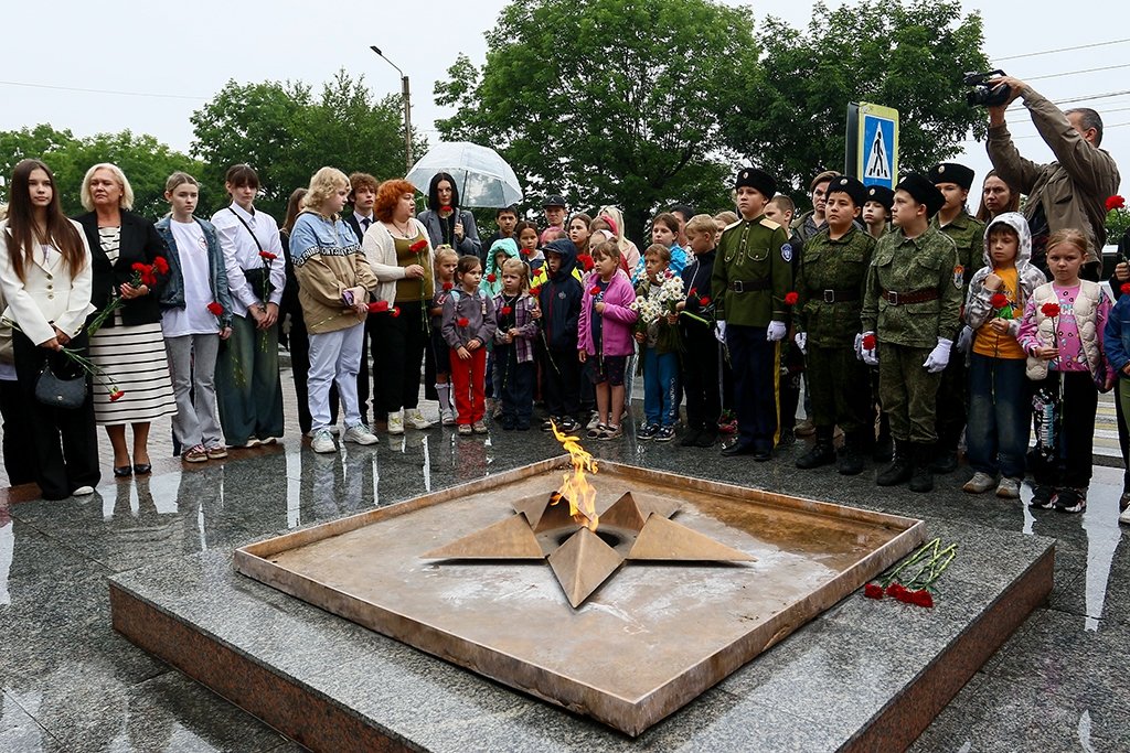 Свеча памяти и минута молчания: как Находка встретила День скорби пресс-служба администрации НГО