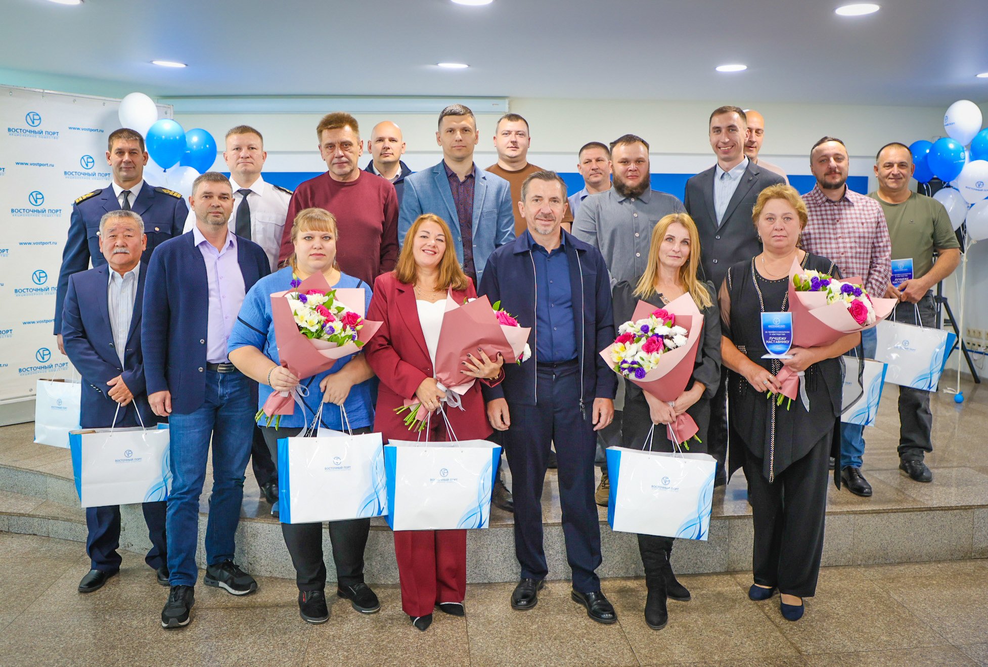 Лучшими наставниками &quotВосточного Порта&quot в 2026 году стали 16 человек пресс-служба АО &quotВосточный Порт&quot